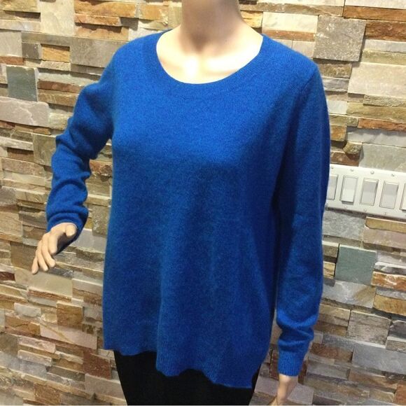 WHITE +WARREN Cashmere Sweater - Picture 4 of 11